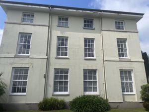 Wadham Close